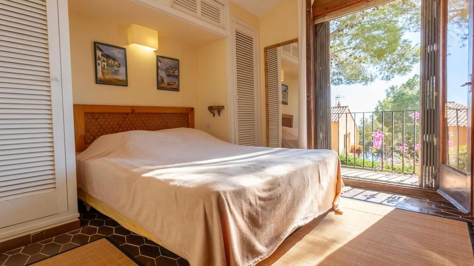 Chulavista Villa Tamariu Holiday home